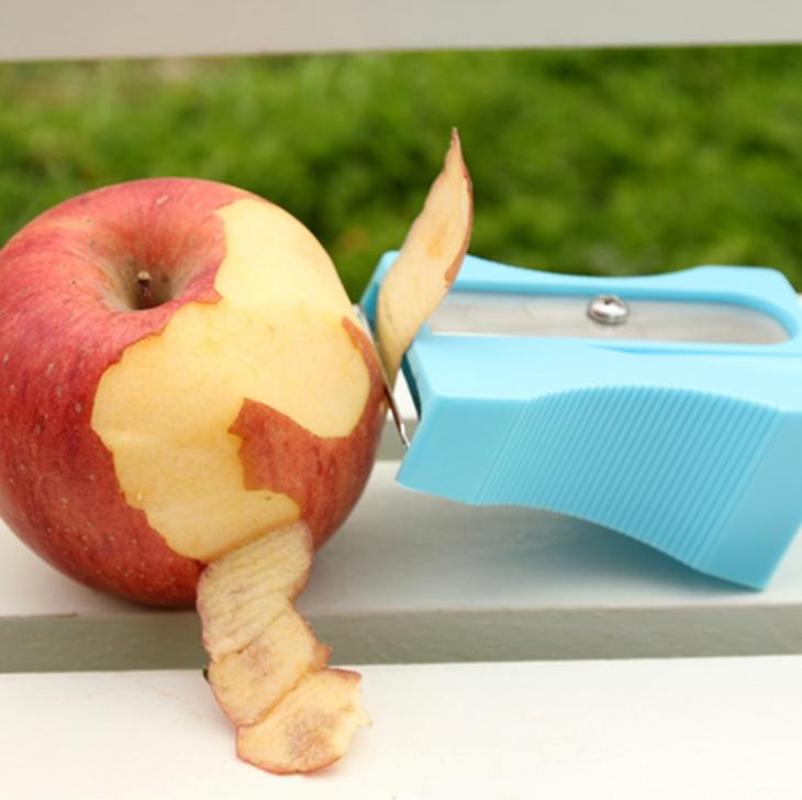 Custom Logo Kitchen Gadget Peeler (3 Colors) | Premium Corporate Gifts and Promotional Gifts