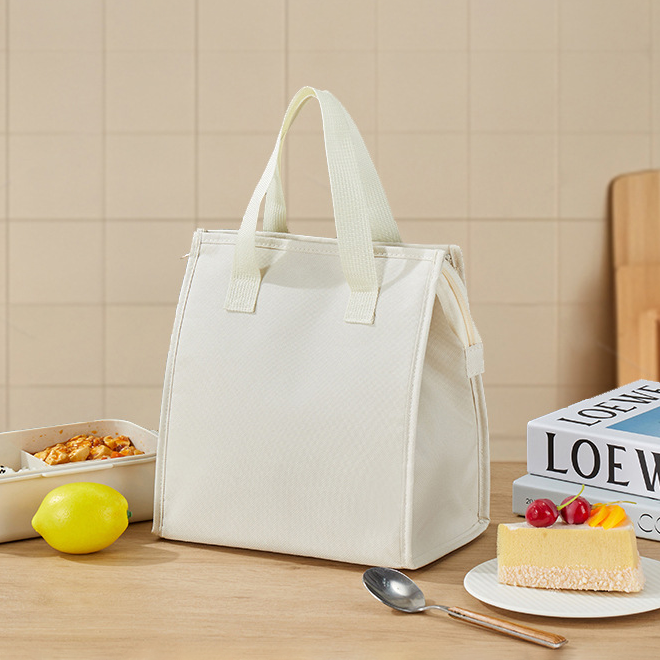 Custom Logo Waterproof three-dimensional insulated cooler bag | Premium Corporate Gifts and Promotional Gifts